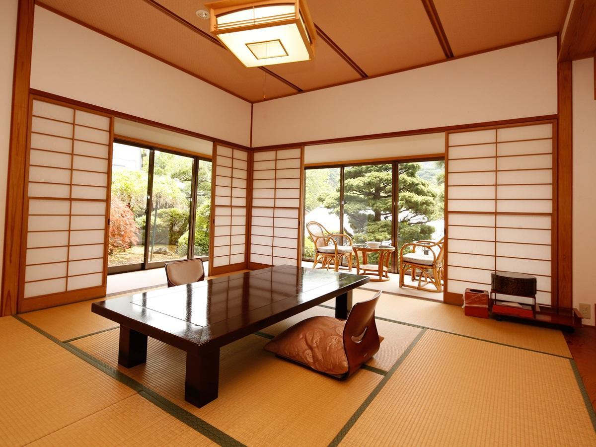 源泉掛け流しの宿albergo湯楽 Yugawara Eksteriør billede