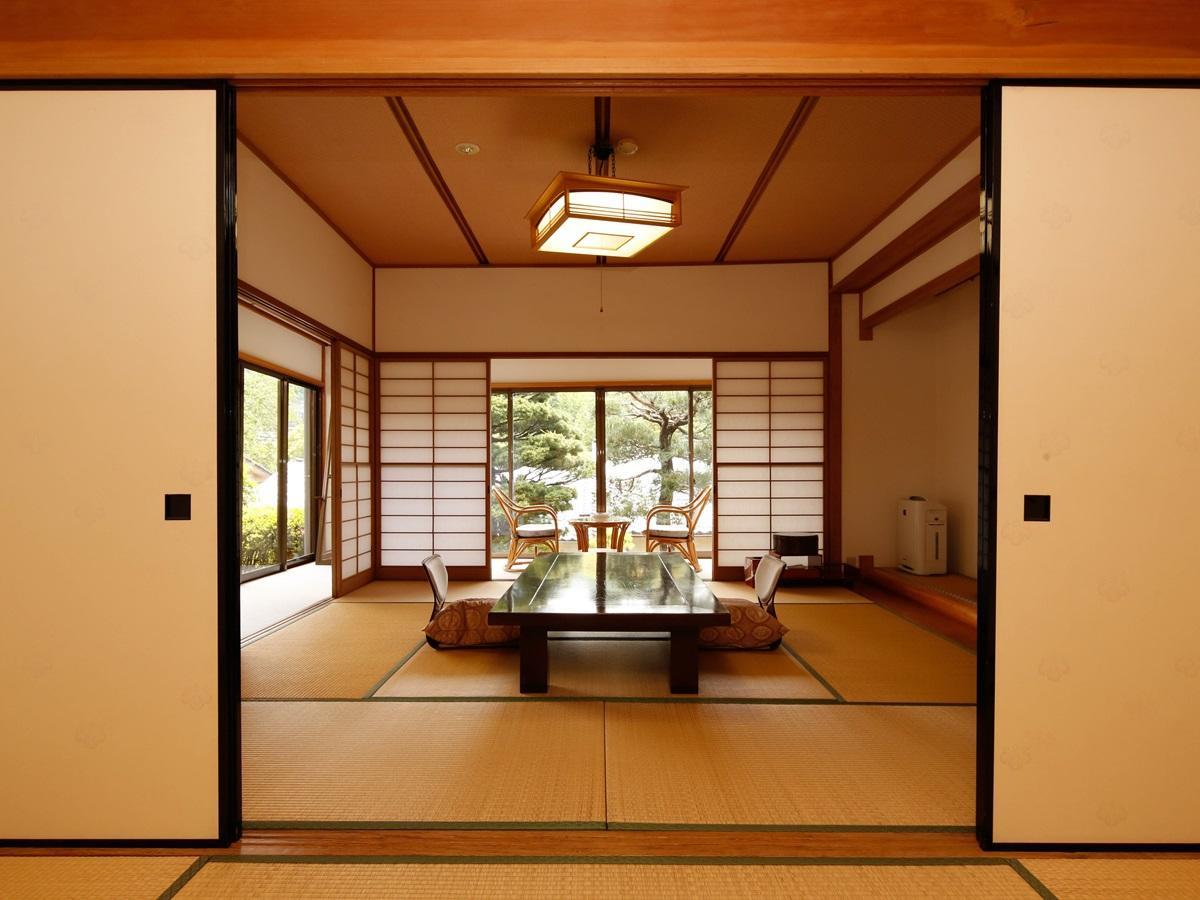 源泉掛け流しの宿albergo湯楽 Yugawara Eksteriør billede