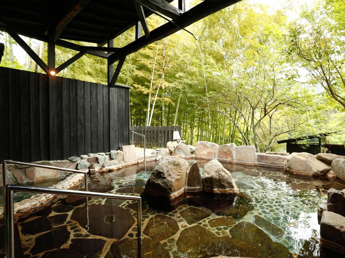 源泉掛け流しの宿albergo湯楽 Yugawara Eksteriør billede